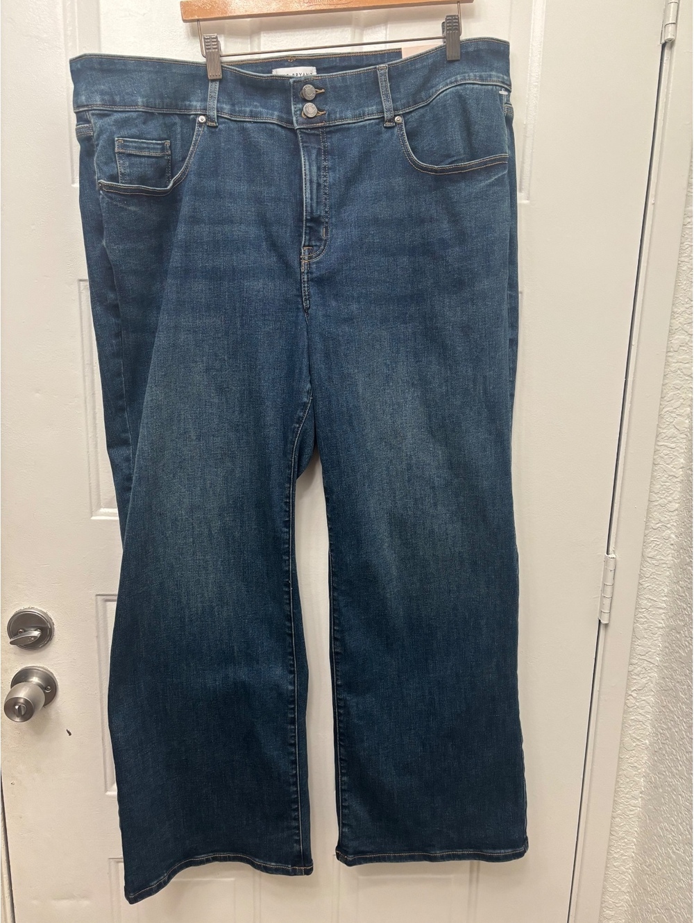 Lane Bryant dark wash wide leg jeans size 24